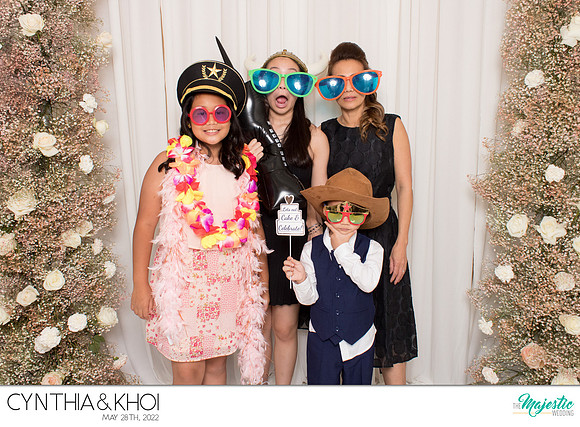 20237 - Cynthia + Khoi Wedding Photobooth 2022