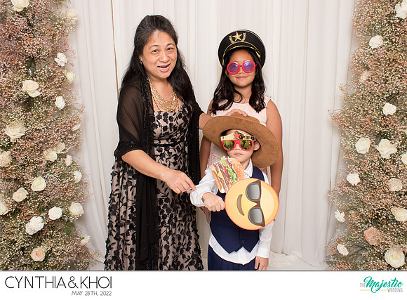 20257 - Cynthia + Khoi Wedding Photobooth 2022
