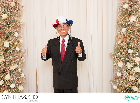 20026 - Cynthia + Khoi Wedding Photobooth 2022