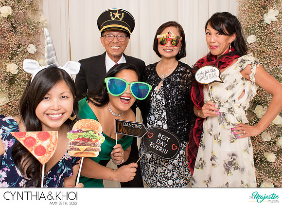 20036 - Cynthia + Khoi Wedding Photobooth 2022