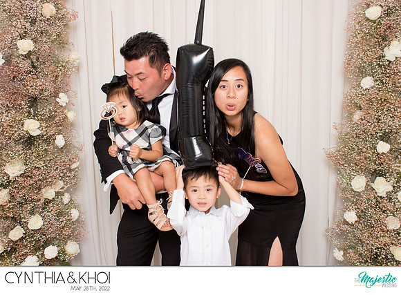 20233 - Cynthia + Khoi Wedding Photobooth 2022