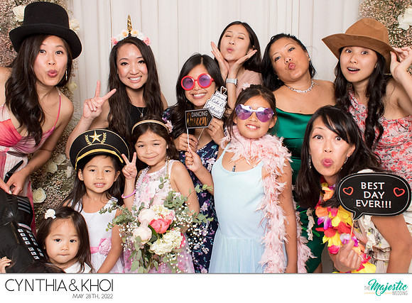 20130 - Cynthia + Khoi Wedding Photobooth 2022