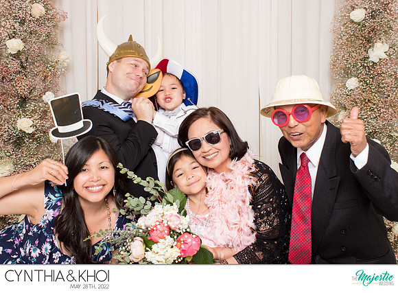 20113 - Cynthia + Khoi Wedding Photobooth 2022