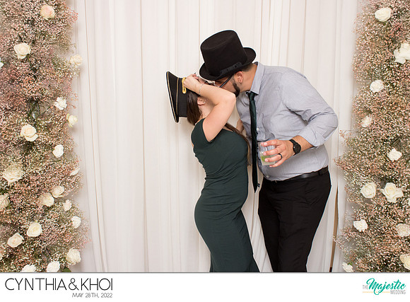 20355 - Cynthia + Khoi Wedding Photobooth 2022