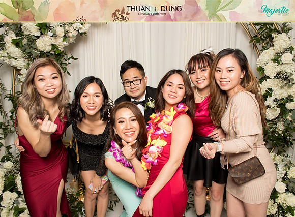 20330 - Thuan + Dung Wedding Photobooth 2021