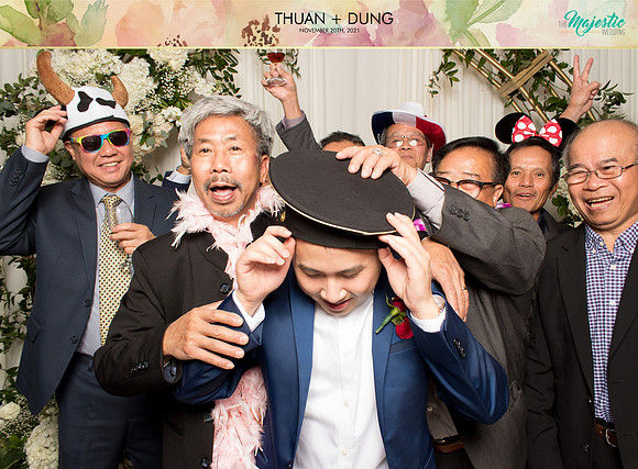 20230 - Thuan + Dung Wedding Photobooth 2021