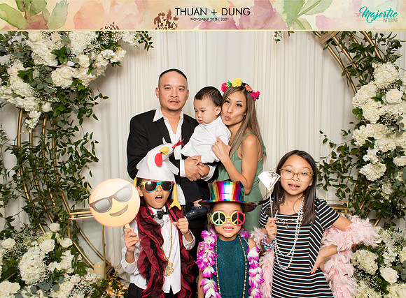 20140 - Thuan + Dung Wedding Photobooth 2021