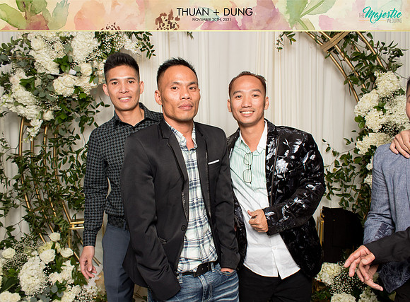20398 - Thuan + Dung Wedding Photobooth 2021
