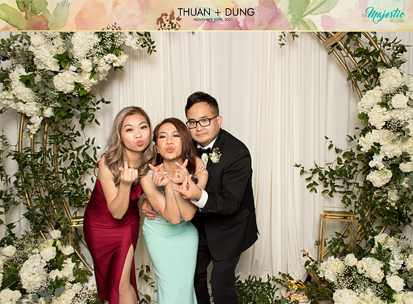 20320 - Thuan + Dung Wedding Photobooth 2021