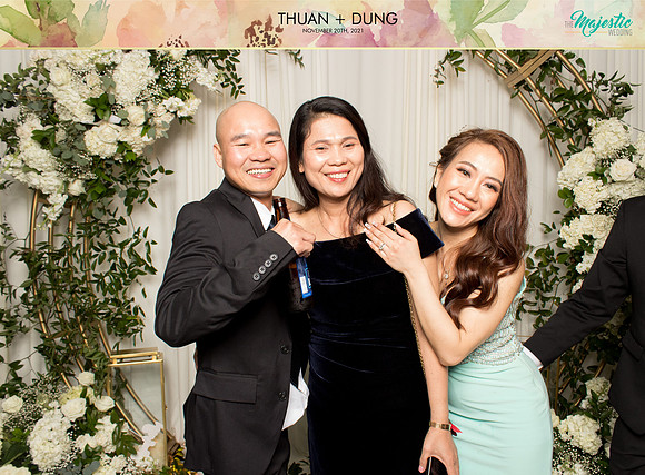 20310 - Thuan + Dung Wedding Photobooth 2021