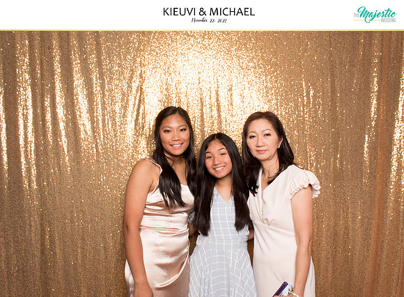 20447 - KieuVi + Michael Wedding Photobooth 2021