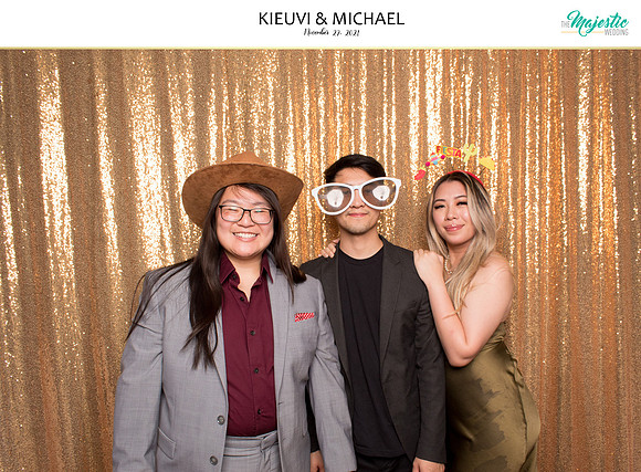 20388 - KieuVi + Michael Wedding Photobooth 2021