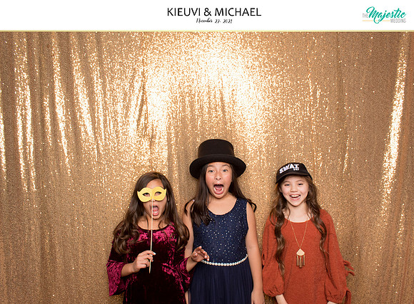 20445 - KieuVi + Michael Wedding Photobooth 2021