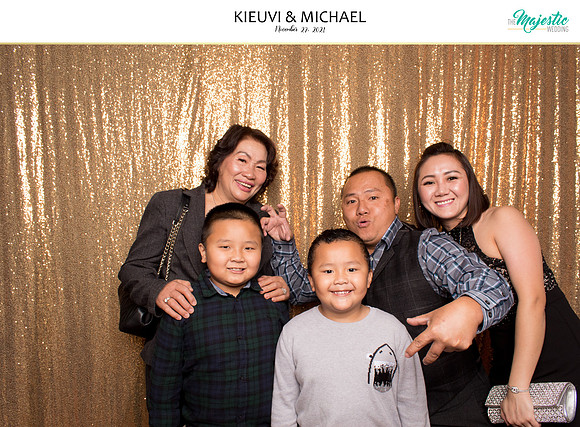 20070 - KieuVi + Michael Wedding Photobooth 2021