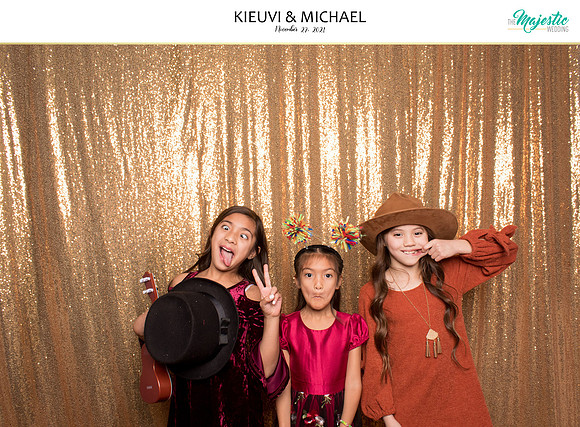 20053 - KieuVi + Michael Wedding Photobooth 2021