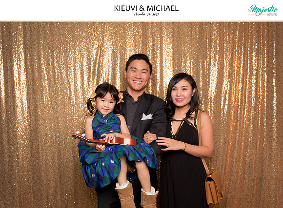20090 - KieuVi + Michael Wedding Photobooth 2021