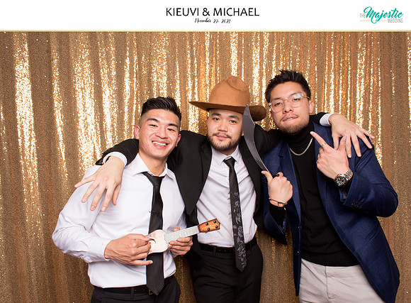 20393 - KieuVi + Michael Wedding Photobooth 2021