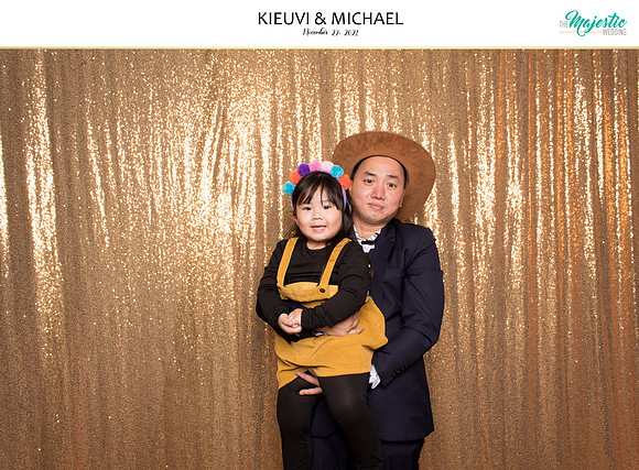 20121 - KieuVi + Michael Wedding Photobooth 2021