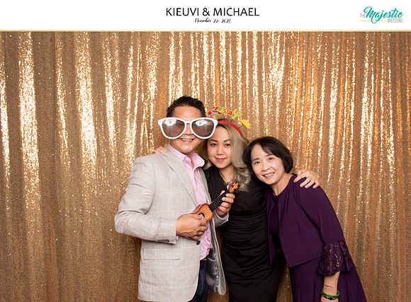 20360 - KieuVi + Michael Wedding Photobooth 2021
