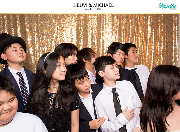 20252 - KieuVi + Michael Wedding Photobooth 2021