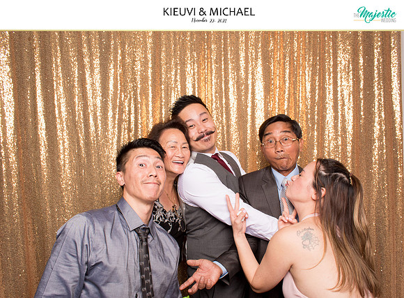 20323 - KieuVi + Michael Wedding Photobooth 2021
