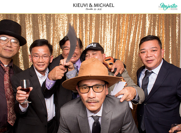20331 - KieuVi + Michael Wedding Photobooth 2021