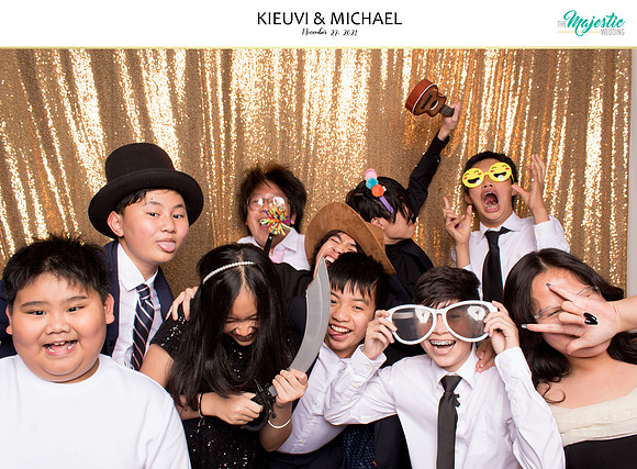 20253 - KieuVi + Michael Wedding Photobooth 2021