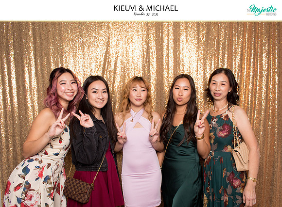 20077 - KieuVi + Michael Wedding Photobooth 2021