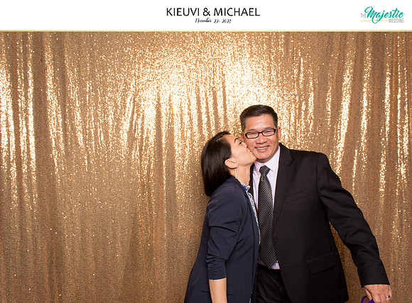20236 - KieuVi + Michael Wedding Photobooth 2021