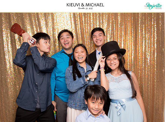 20421 - KieuVi + Michael Wedding Photobooth 2021