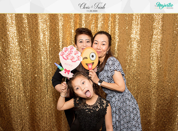 20209 - Trinh + Chris Wedding Photobooth 2020