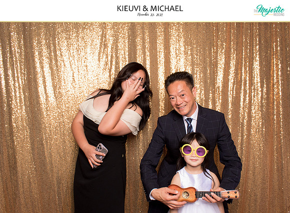 20041 - KieuVi + Michael Wedding Photobooth 2021
