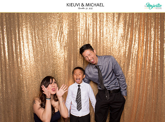20074 - KieuVi + Michael Wedding Photobooth 2021