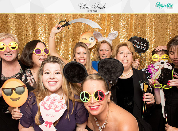 20027 - Trinh + Chris Wedding Photobooth 2020
