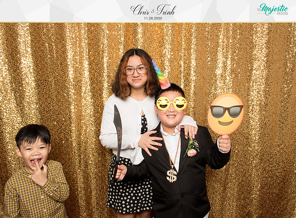 20252 - Trinh + Chris Wedding Photobooth 2020