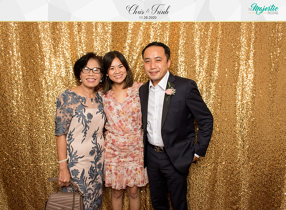20073 - Trinh + Chris Wedding Photobooth 2020