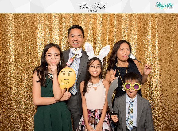 20040 - Trinh + Chris Wedding Photobooth 2020