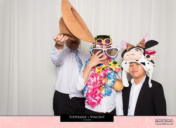 20099 - Stephanie + Vincent Wedding Photobooth 2023