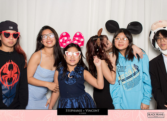 20227 - Stephanie + Vincent Wedding Photobooth 2023