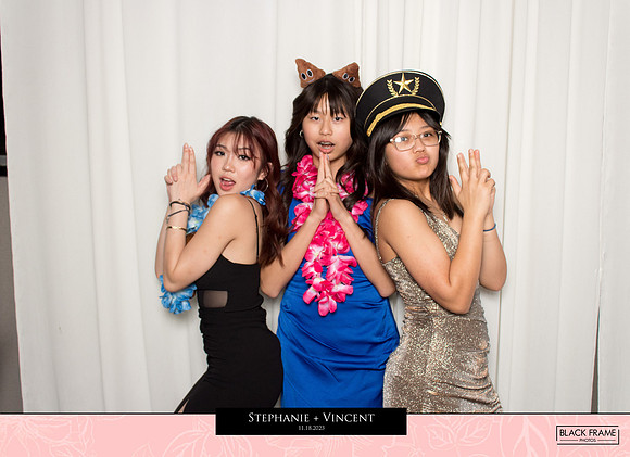 20356 - Stephanie + Vincent Wedding Photobooth 2023