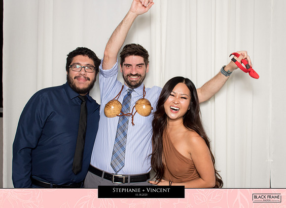 20342 - Stephanie + Vincent Wedding Photobooth 2023