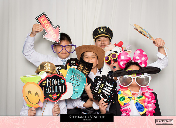 20074 - Stephanie + Vincent Wedding Photobooth 2023