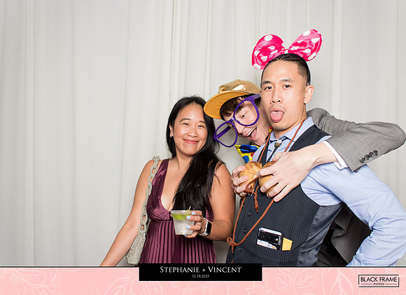 20065 - Stephanie + Vincent Wedding Photobooth 2023