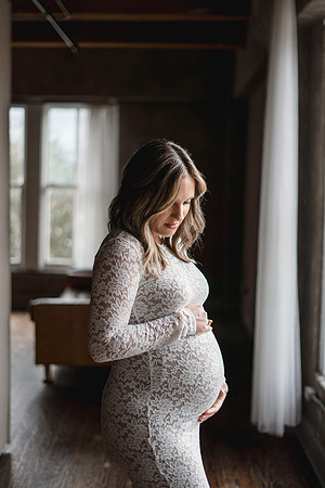 10718 - Paige + Mike Maternity 2025