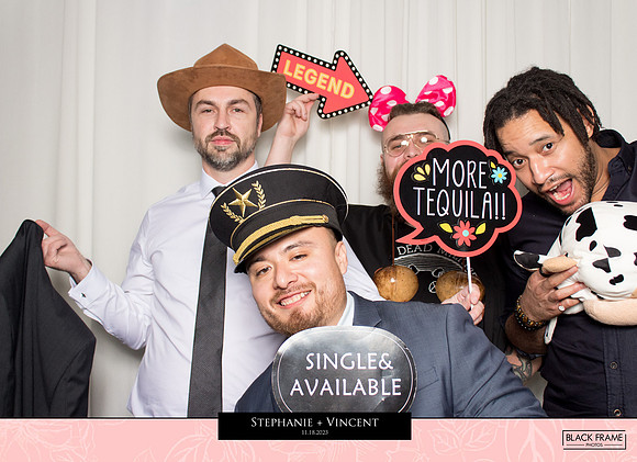 20390 - Stephanie + Vincent Wedding Photobooth 2023
