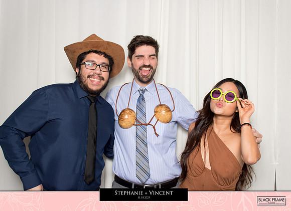20340 - Stephanie + Vincent Wedding Photobooth 2023