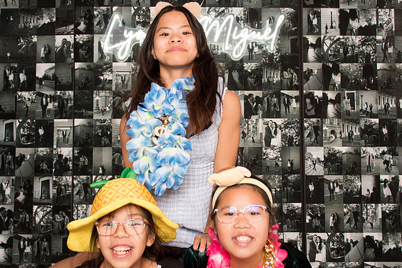 60125 - Lynn + Miguel Wedding Photobooth 2026