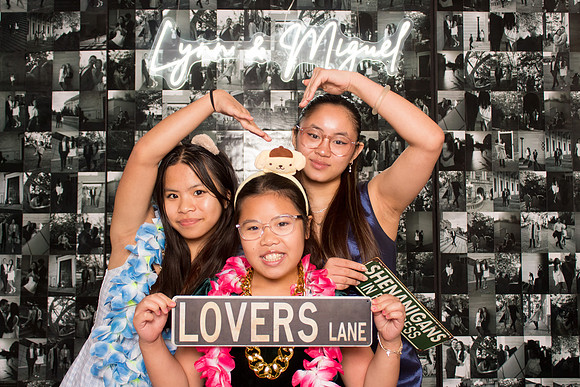 60120 - Lynn + Miguel Wedding Photobooth 2026