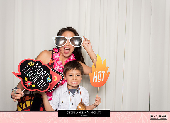 20376 - Stephanie + Vincent Wedding Photobooth 2023