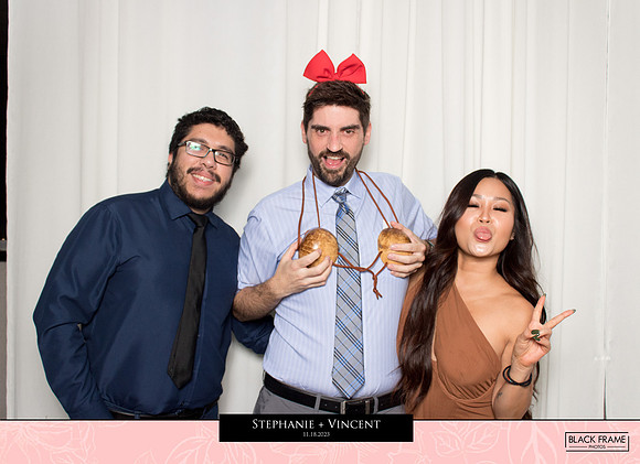 20341 - Stephanie + Vincent Wedding Photobooth 2023